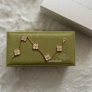 RARE💛 Van cleef arpels VCA 2024 Vintage 18K Yellow Gold 5 Motif Hammer Bracelet